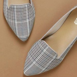 Preppy Plaid Pointy Toe Loafers (Light Gray/White/Light Blue)